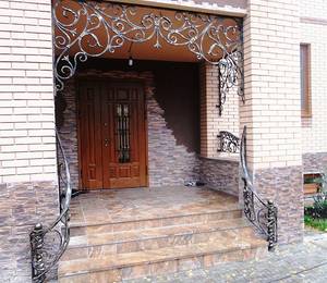 Навес над крыльцом