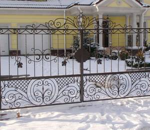 Фото калитки с фигурным узором